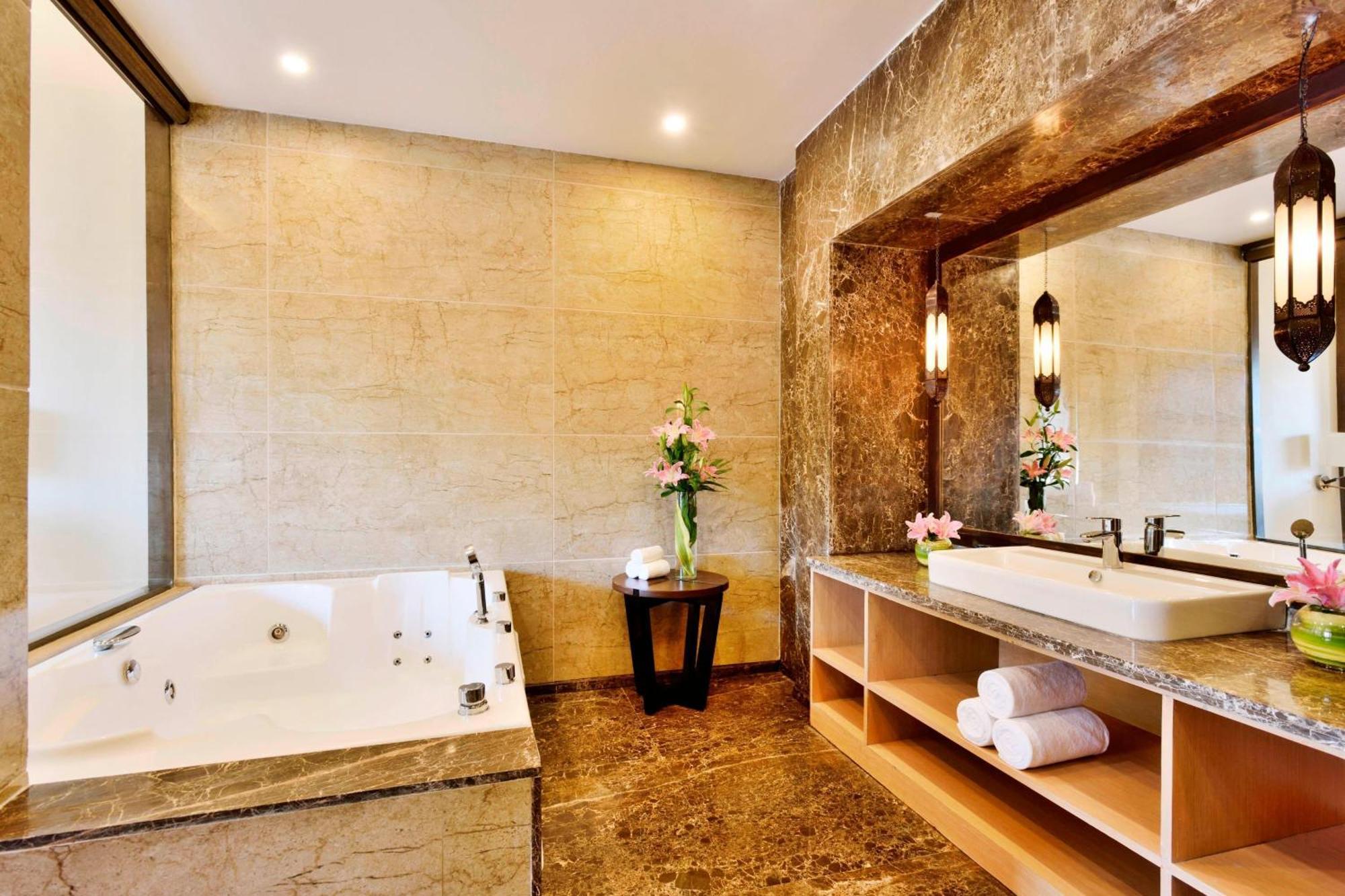 Four Points By Sheraton Srinagar Extérieur photo